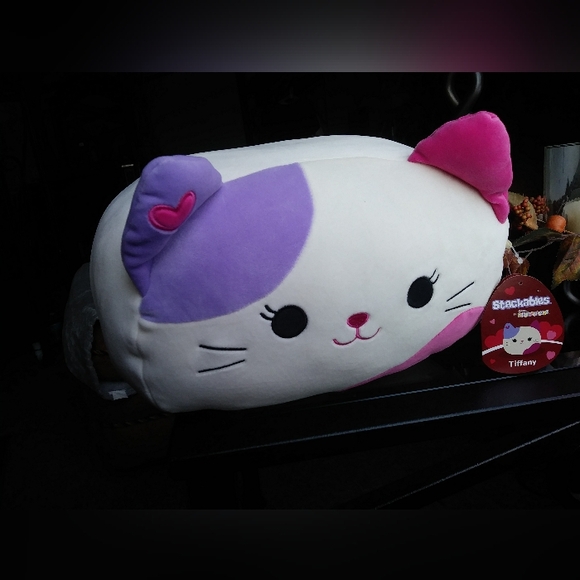Tiffany Squishmallow The Cat Stackable - Picture 5 of 5